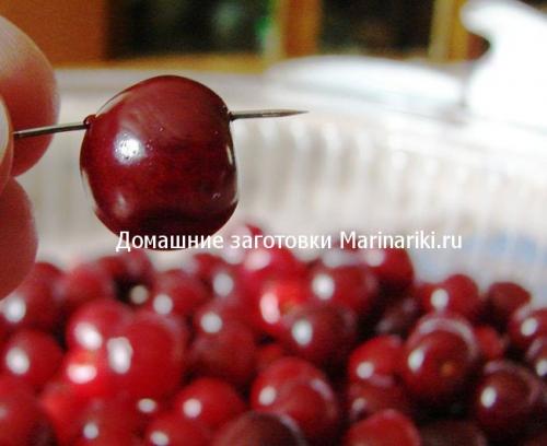 Как варить вишневое варенье с косточками, чтобы ягоды не сморщились. Как варить варенье из вишни, чтобы ягоды не сморщились