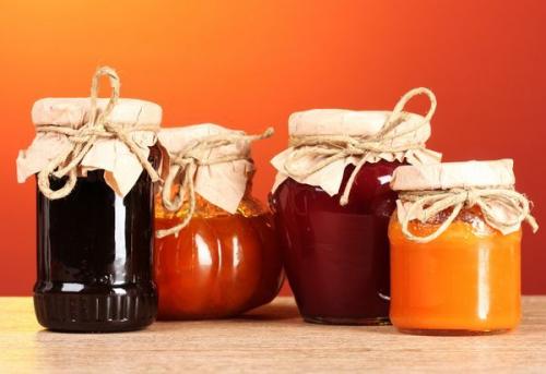 Что будет если съесть просроченное варенье. Что делать с забродившим вареньем