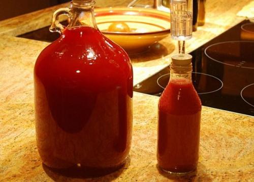 Что будет если съесть просроченное варенье. Что делать с забродившим вареньем