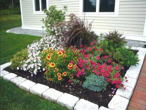 С чего начать оформление клумбы. Цветник на даче своими руками для начинающих: фото и практические советы