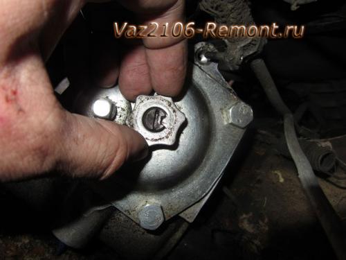 Как убрать люфт руля ВАЗ 2106. Ремонт рулевой колонки ВАЗ 2106 своими руками