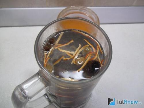 Чай с черной смородиной. Польза черной смородины в чае 25