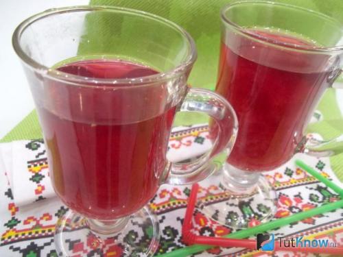 Чай с черной смородиной. Польза черной смородины в чае 01