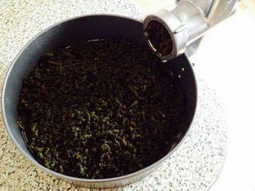 Ферментированный чай из листьев смородины. Ферментация листьев смородины для чая в домашних условиях