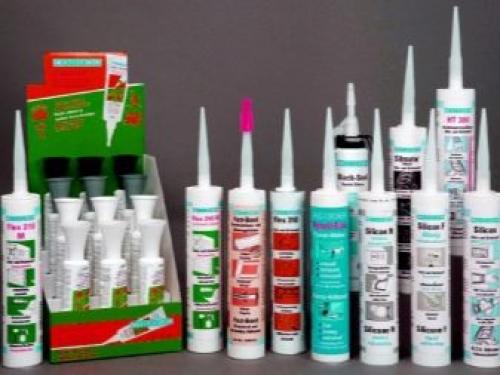 Герметик для щелей в брусе. Почему появляются трещины в брусе снаружи дома, и чем лучше всего заделать дефекты? 07