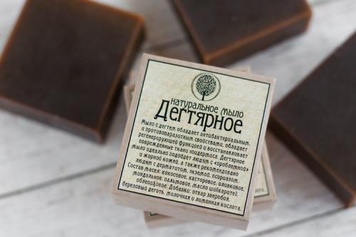 Лавровый лист от мошек в цветах. 