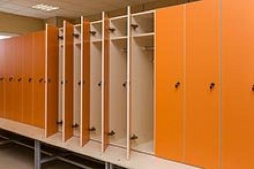 Удобный и функциональный шкафчик для раздевалки в школе 19 Удобный и функциональный шкафчик для раздевалки в школе 19