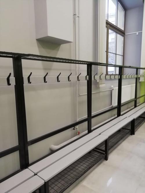 Удобный и функциональный шкафчик для раздевалки в школе 05 Удобный и функциональный шкафчик для раздевалки в школе 05