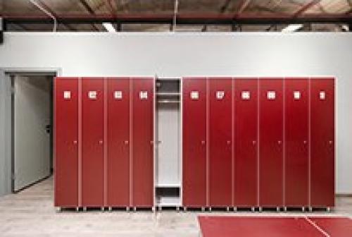 Удобный и функциональный шкафчик для раздевалки в школе 18 Удобный и функциональный шкафчик для раздевалки в школе 18