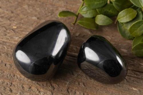 Какие ценности придает янтарь в ювелирном деле. Разновидности и цвета