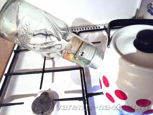 Какие ингредиенты нужны для приготовления компота из граната и яблок