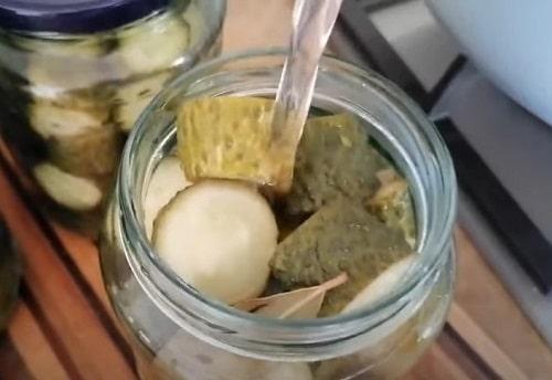 Огурчики маринованные по-фински. Маринованные огурцы по-фински на зиму – самый вкусный рецепт