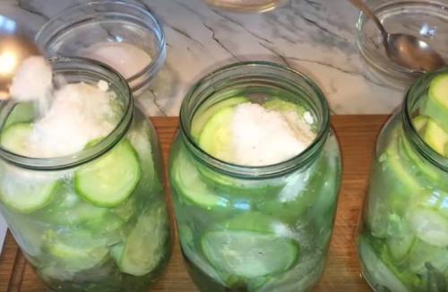 Кабачки по-фински на зиму. Хрустящие маринованные кабачки: самый вкусный рецепт на зиму без стерилизации