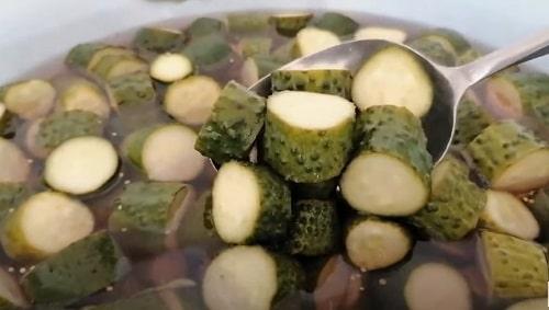 Огурчики маринованные по-фински. Маринованные огурцы по-фински на зиму – самый вкусный рецепт
