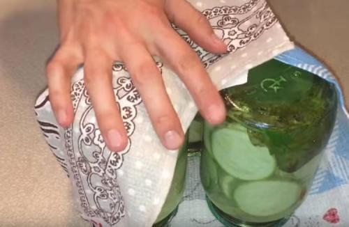 Кабачки по-фински на зиму. Хрустящие маринованные кабачки: самый вкусный рецепт на зиму без стерилизации