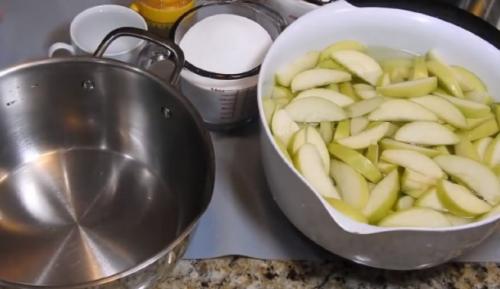 Как хранить янтарное варенье из яблок. Янтарное яблочное варенье дольками на зиму