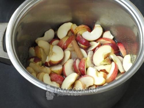 Как правильно хранить варенье из яблок дольками на зиму