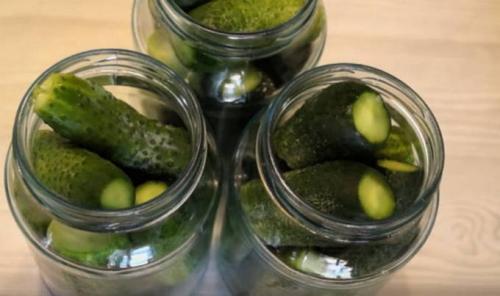 Огурцы маринованные сладко острые. Сладкие огурцы на зиму маринованные – 8 рецептов хрустящих огурцов