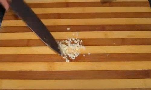 Баклажаны жареные с укропом и чесноком. Баклажаны, жареные с чесноком на сковороде — лучшие рецепты