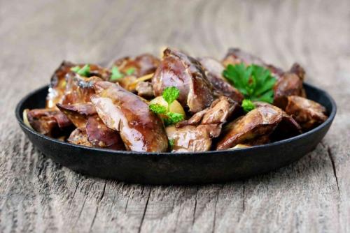 Польза печени куриной. Куриная печень: польза и вред для организма