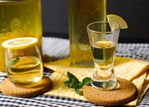 Настойки на спирт.  Настойки на спирту