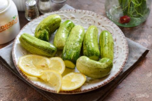 Консервирование огурцов с лимонным соком. Как приготовить Огурцы с лимоном на зиму без стерилизации