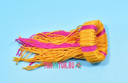 Как собрать основу шапки из трубочек. Шапочка из втулки и ниток: мастер-класс