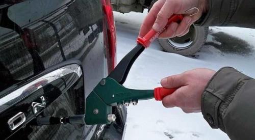 Какие инструменты мне нужны для создания заклепки дома. Что такое заклепочник и как он работает