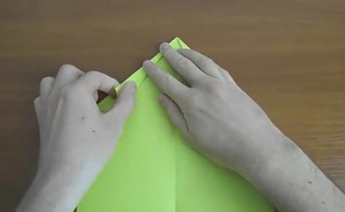 Как правильно складывать полоски бумаги для моделирования. Как сделать самолет из бумаги? 13 схем складывания самолетиков своими руками, чтобы они летали далеко и высоко до 10000 метров