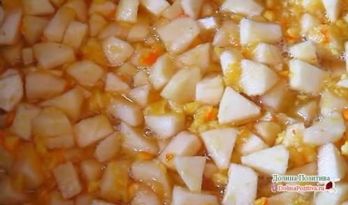 Яблочное варенье с апельсином. Янтарное яблочное варенье с апельсином — простой рецепт