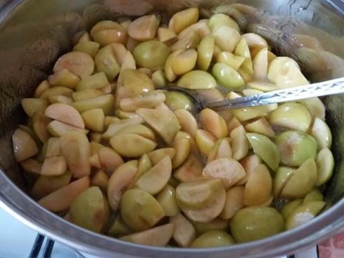 Варенье из яблок кусочками. Янтарное варенье из яблок дольками на зиму